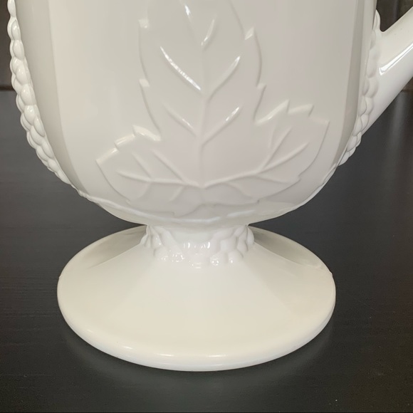 Colony Harvest Milk Glass 72oz. Ice Lip Pitcher - Picture 5 of 13